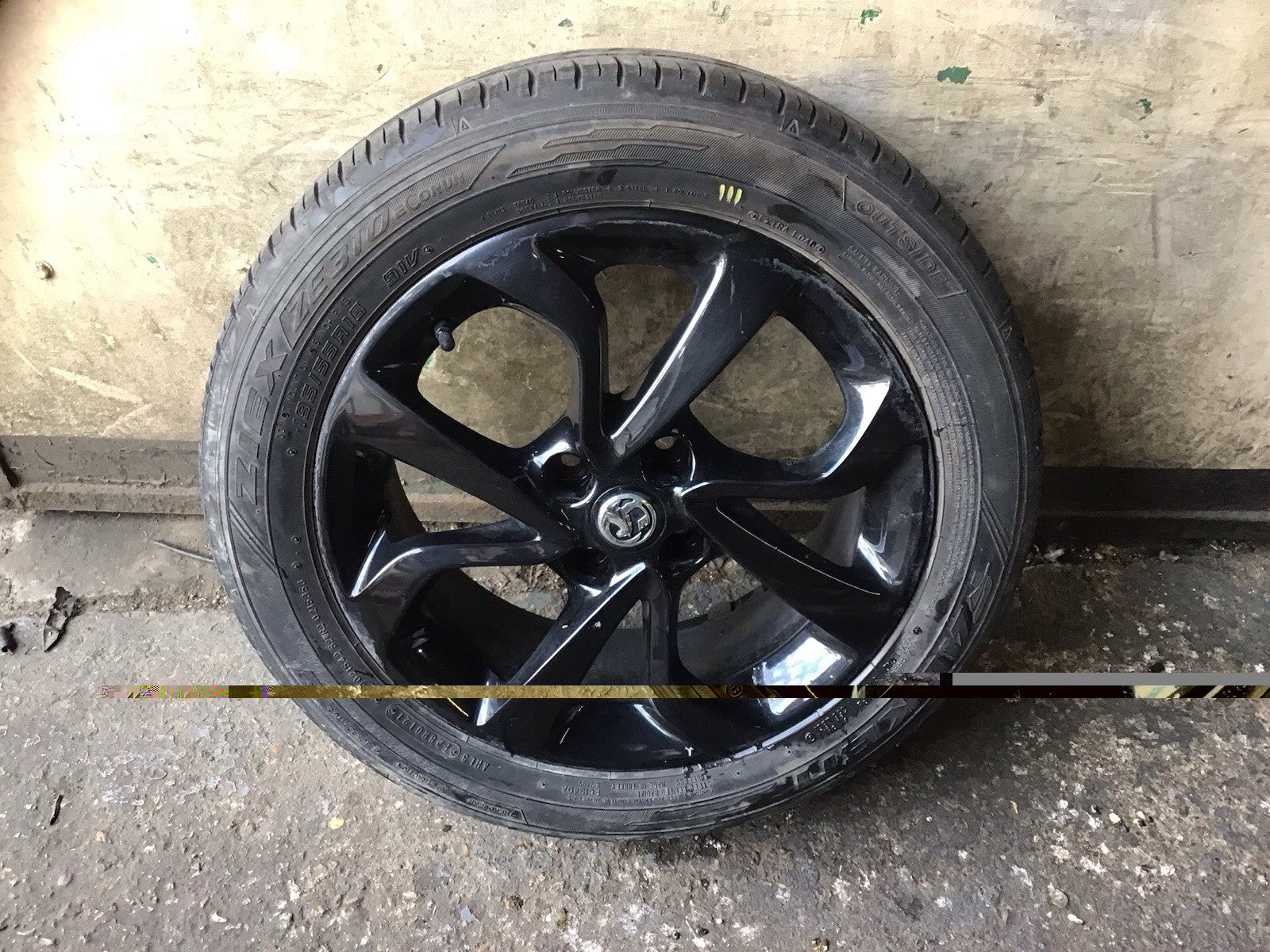 VAUXHALL CORSA D ALLOY WHEEL 16''  WITH TYRE 195X55X16 2006 20140