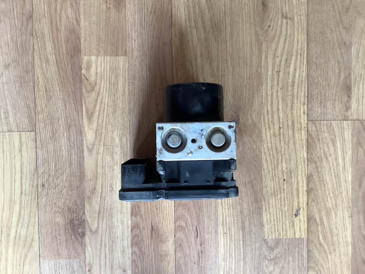 VOLKSWAGEN SCIRROCO ABS PUMP MODULE 1K0614517CB 2008 20135