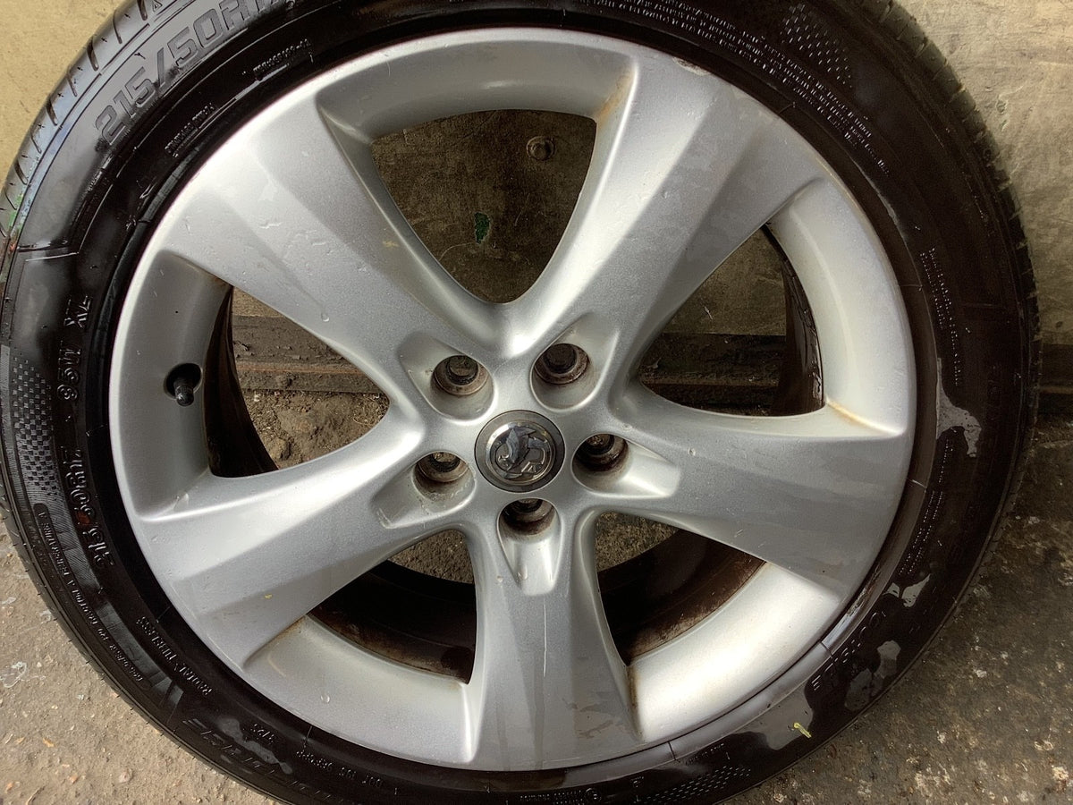 VAUXHALL ASTRA J PETROL ALLOY WHEEL 17"  AND TYRE 215X50X17 0P042 K6 2010 20154