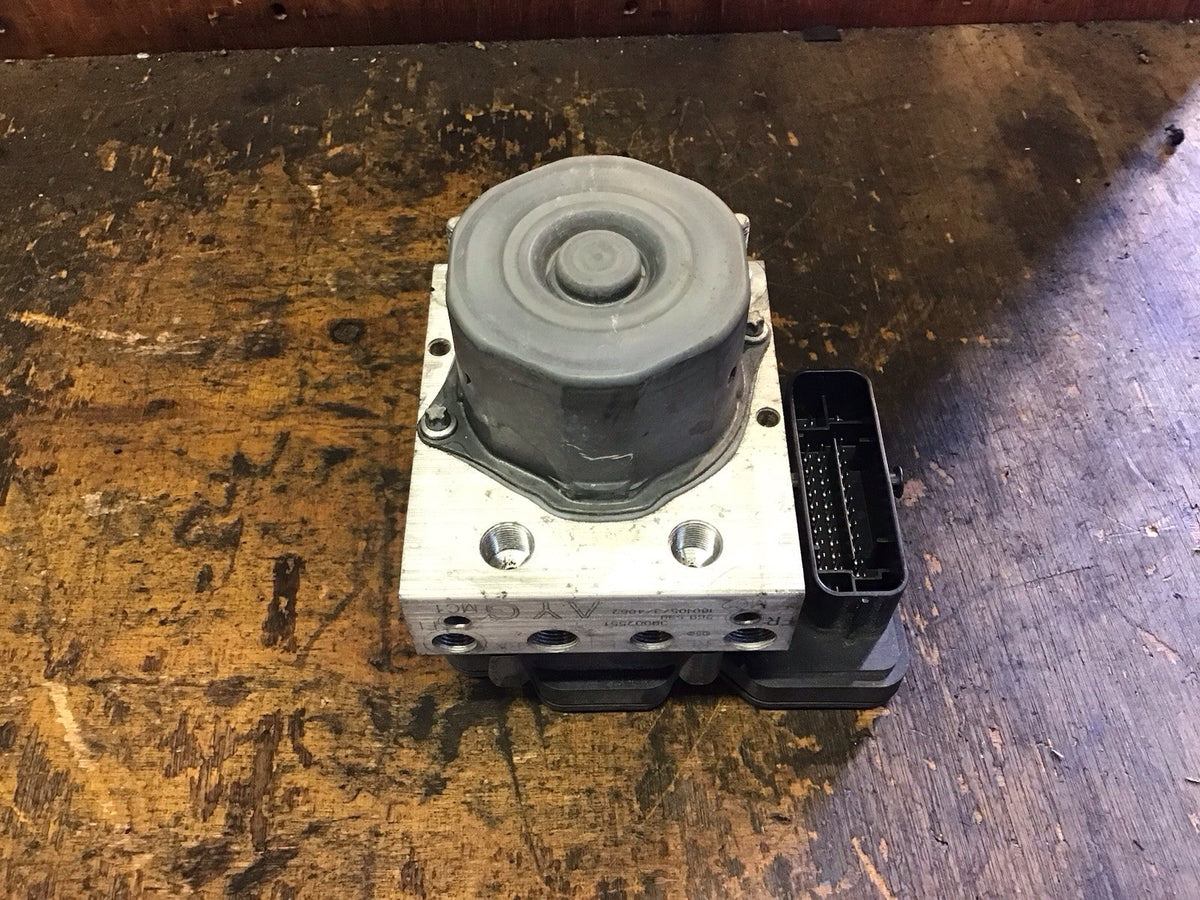 VAUXHALL ADAM ABS PUMP MODULE 39002551 AYG 2695339 2013 20199