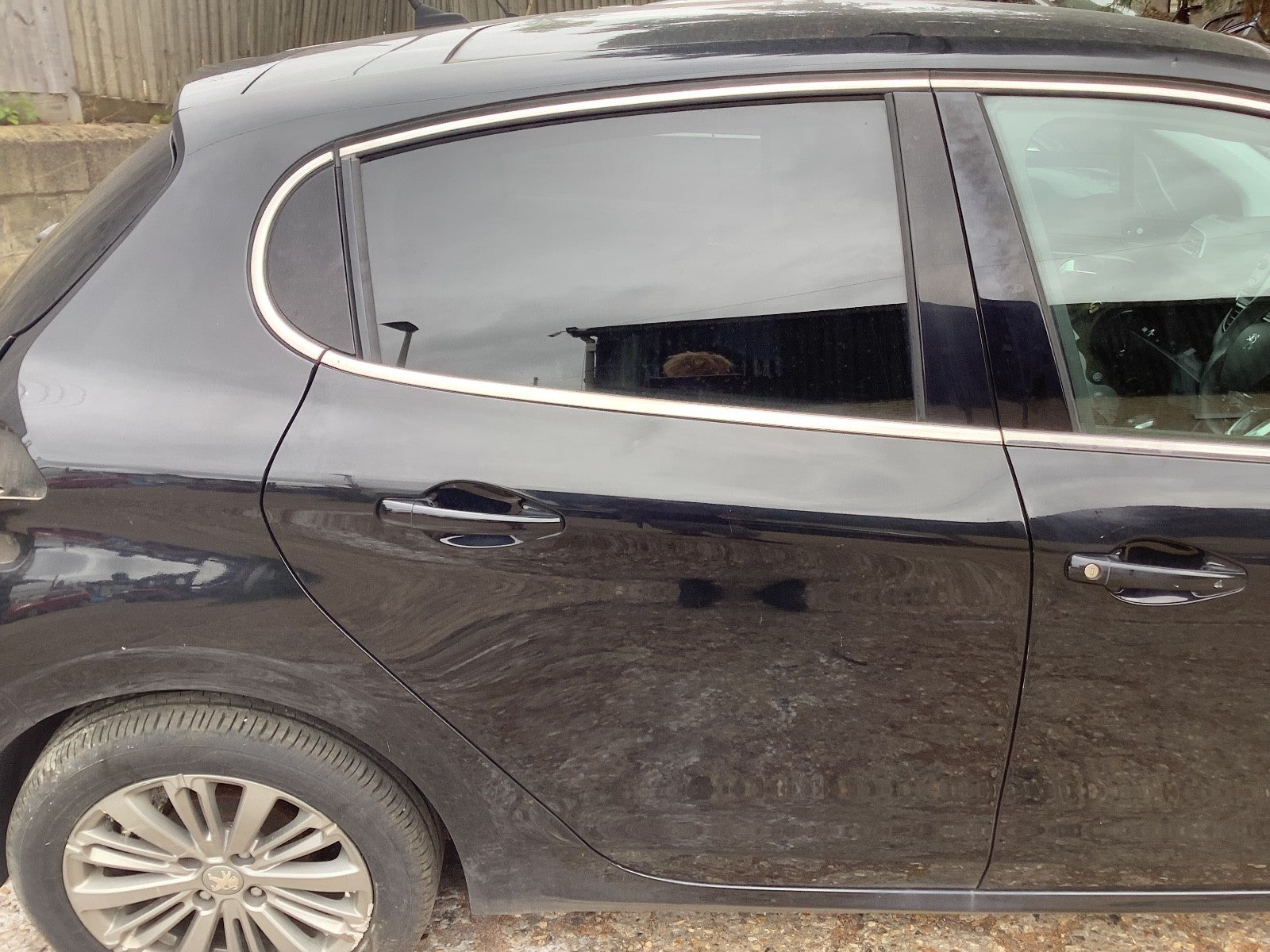 PEUGEOT 208 DRIVERS SIDE REAR DOOR  NOIR PEARL BLACK KTV 5 DOOR MODEL 2012 20180