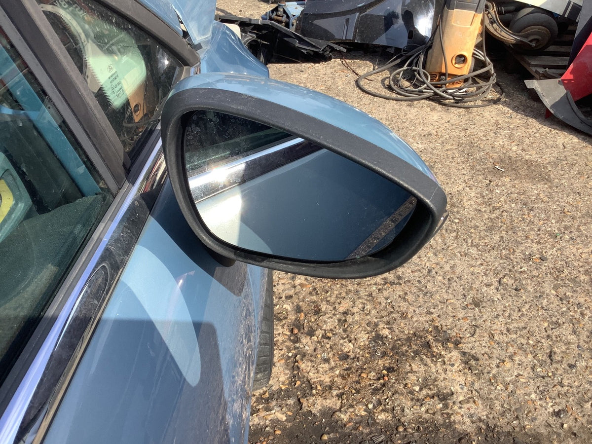 FORD FIESTA MK7 DRIVERS SIDE O/S DOOR MIRROR IN AVALON 2009 20124