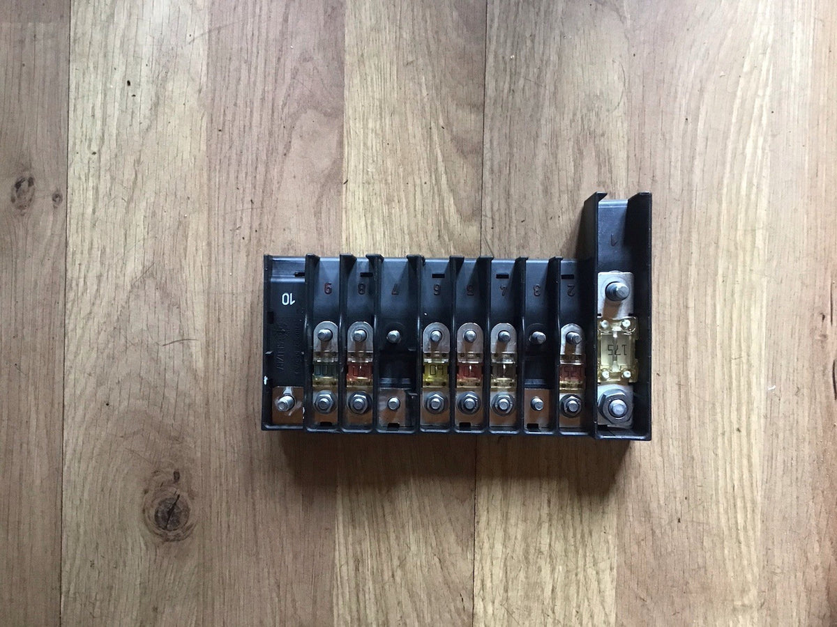 VOLKSWAGEN TRANSPORTER T5 2.5 DIESEL FUSE BOX 7H6970187FD 2003 20090