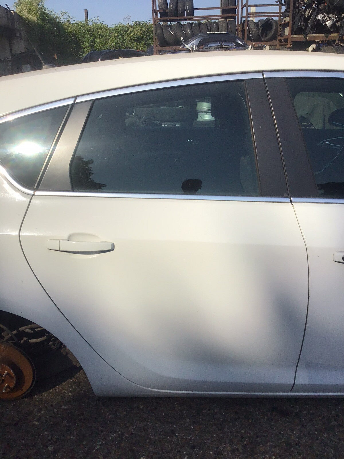VAUXHALL ASTRA J DRIVER'S SIDE O/S REAR DOOR SUMMIT WHITE Z40R 2010 20142