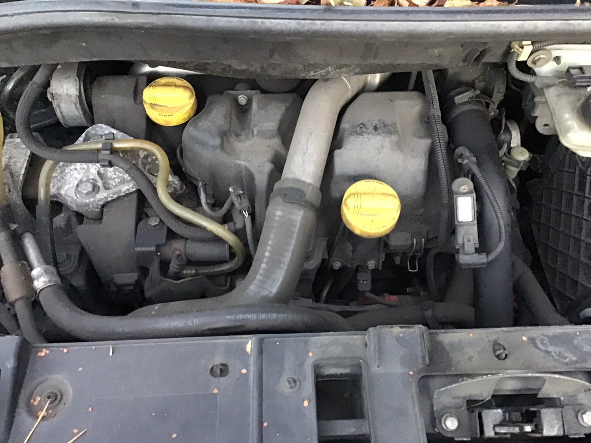 RENAULT SCENIC 1.5 TDCI DIESEL ENGINE K9K832  2009 20120