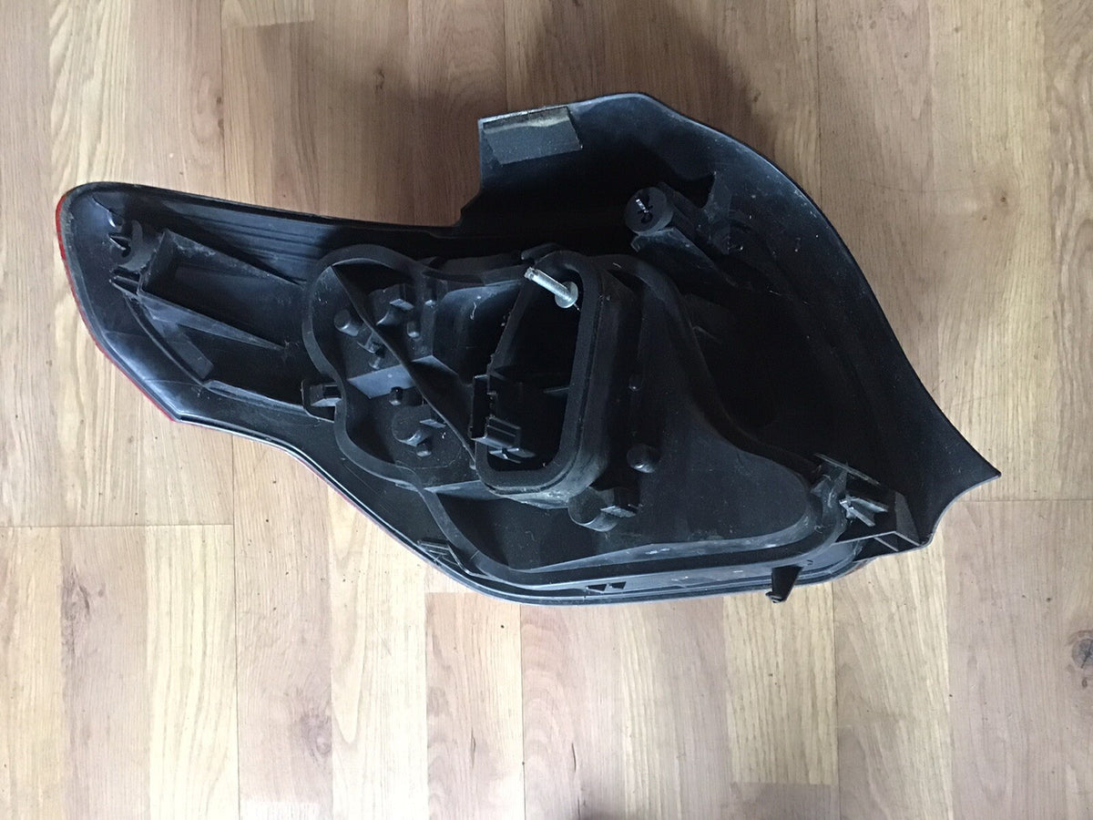 CITROEN DS3 DRIVER'S SIDE O/S REAR LIGHT 9683115380 2010 20158