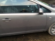 VAUXHALL CORSA D DRIVER SIDE O/S DOOR PEPPERDUST METALLIC Z40W 3 DOOR 2006 20143