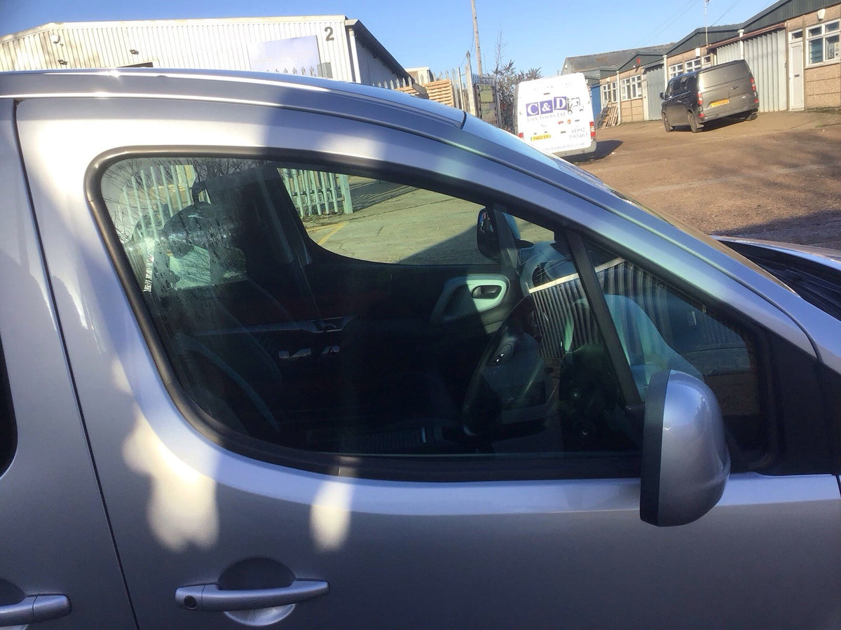CITROEN BERLINGO MULTISPACE DRIVER'S SIDE O/S WINDOW GLASS WINDOW 2009 20155