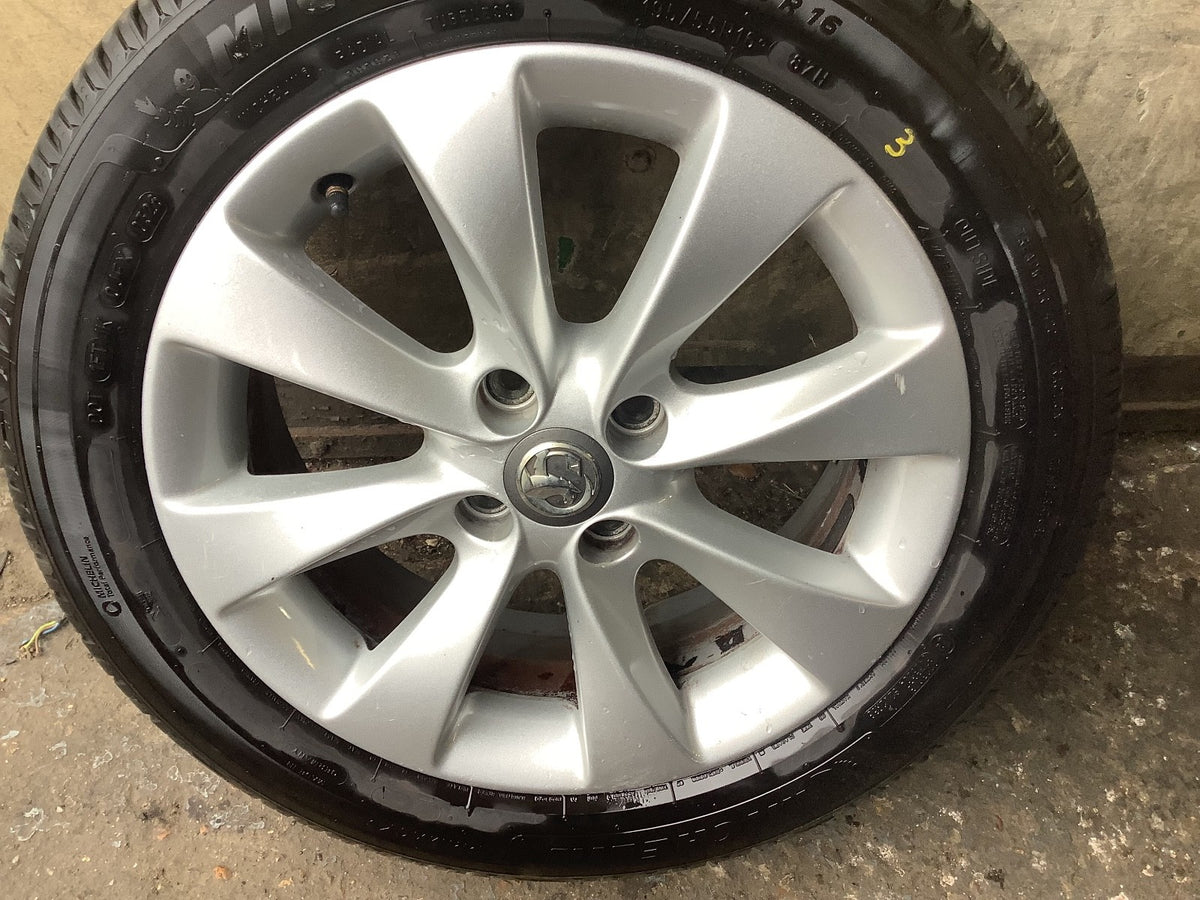 VAUXHALL CORSA D ALLOY WHEEL 16'' AND TYRE 195X55X16 13374019 2006 20143