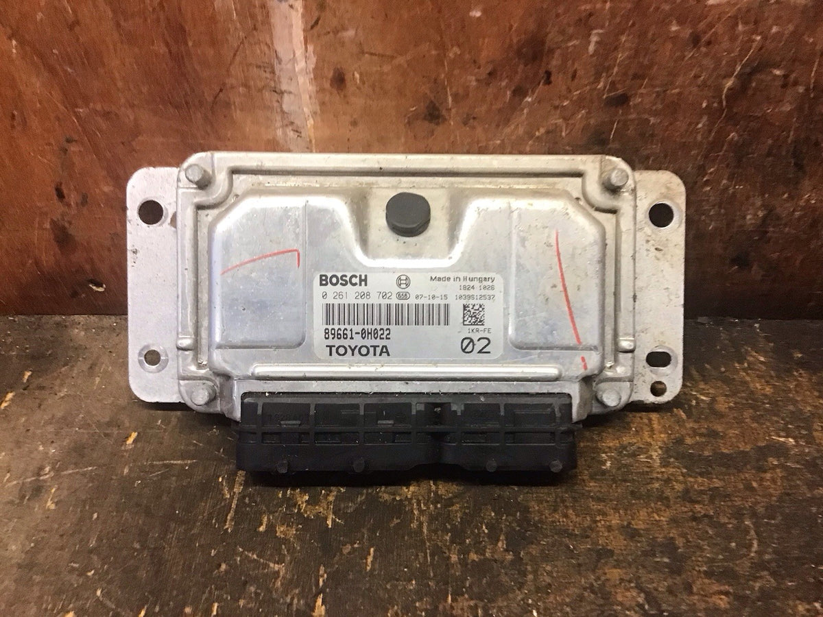 PEUGEOT 107 ENGINE ECU CONTROL MODULE 89661 0H022  02612087021