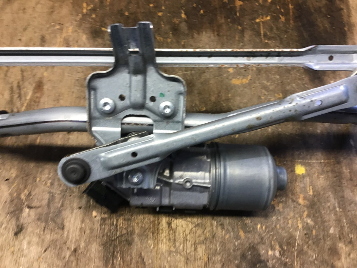 PEUGEOT PARTNER FRONT WIPER MOTOR AND LINKAGE 3397020955  96831007 2009 20162