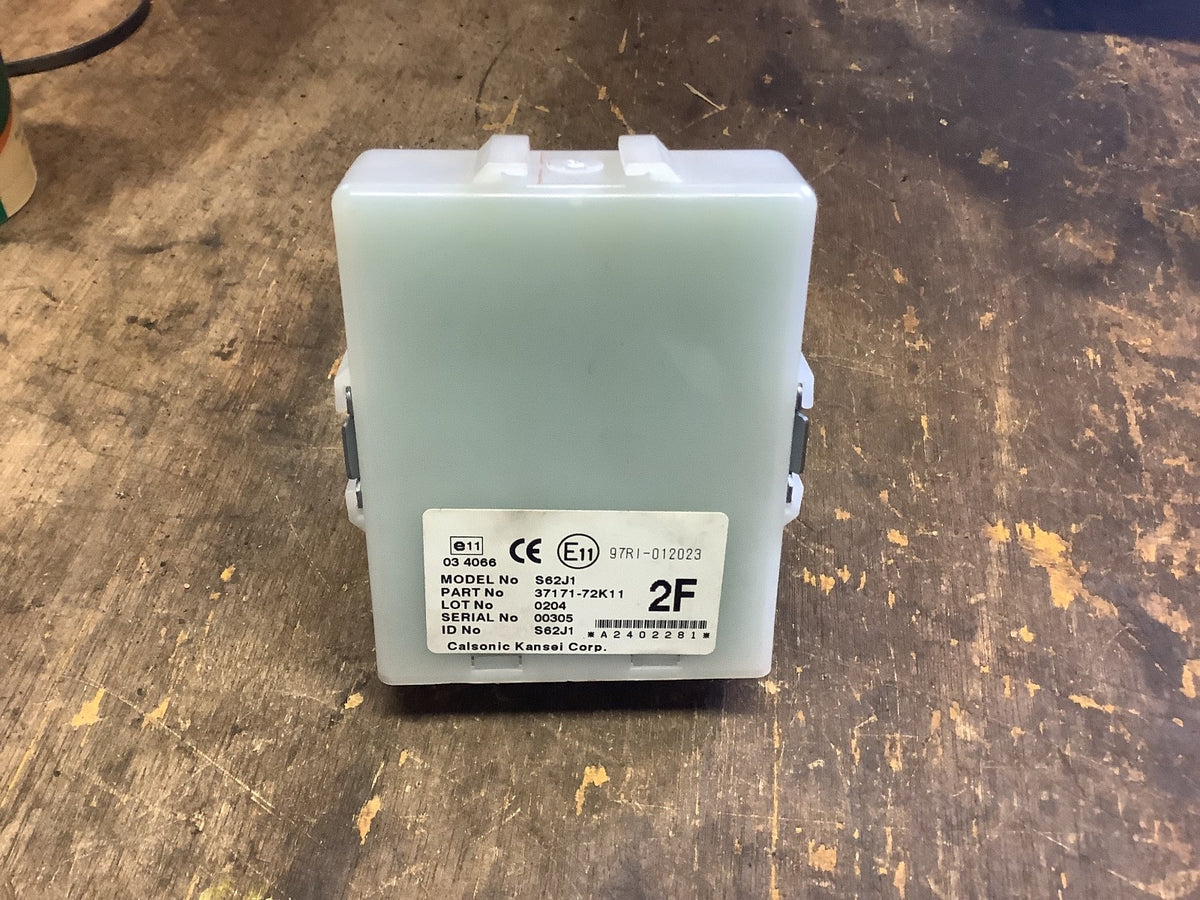 SUZUKI SWIFT SZ4 KEYLESS ENTRY ECU RELAY 37171 72K11 2010 20171