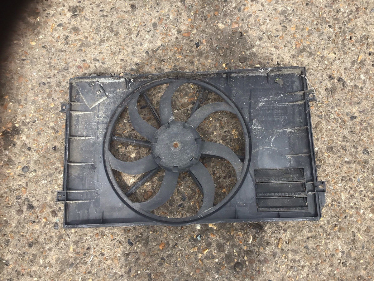 VOLKSWAGEN GOLF MK5 1.6 TDI RADIATOR COOLING FAN COWLING 1K0959455DM 2007 20135