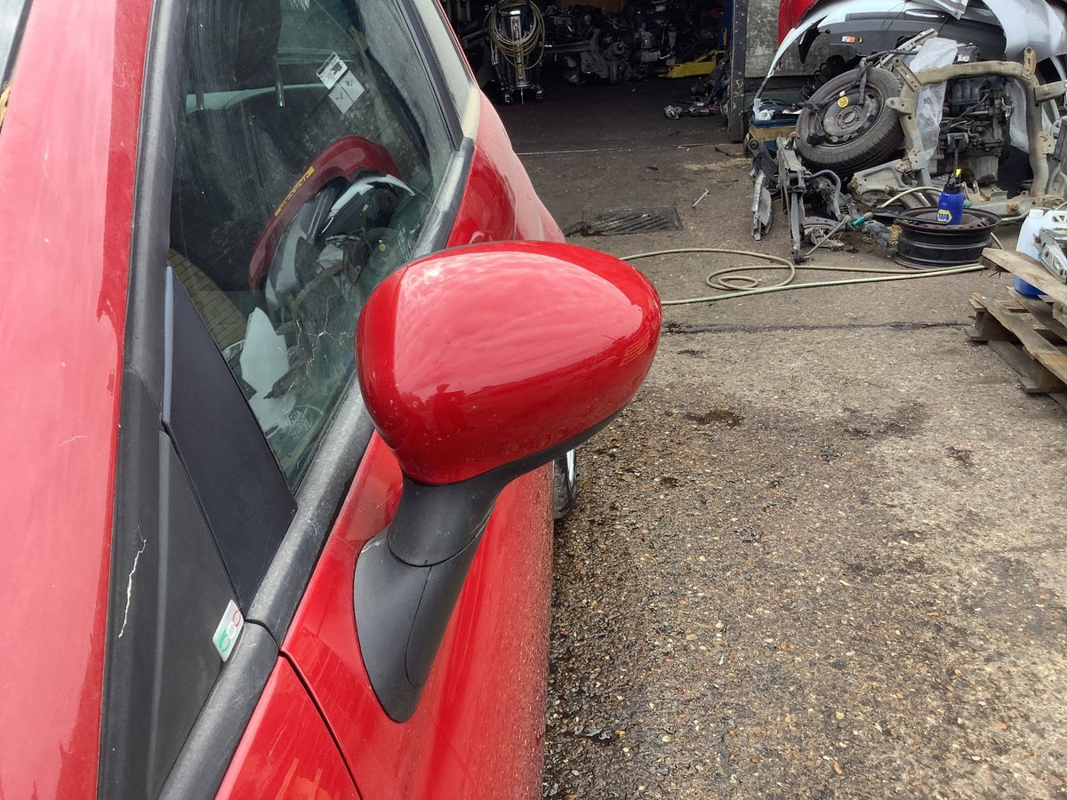 FIAT 500 PASSENGERS SIDE N/S DOOR MIRROR ROSSO RED 111/A 2016 20210