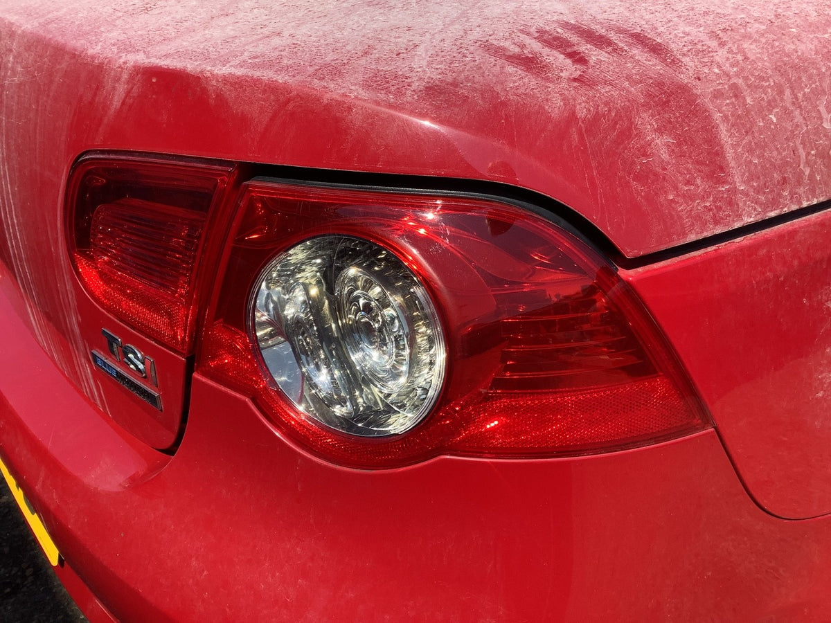 VOLKSWAGEN EOS DRIVER'S SIDE O/S OUTER REAR LIGHT 2007 20141