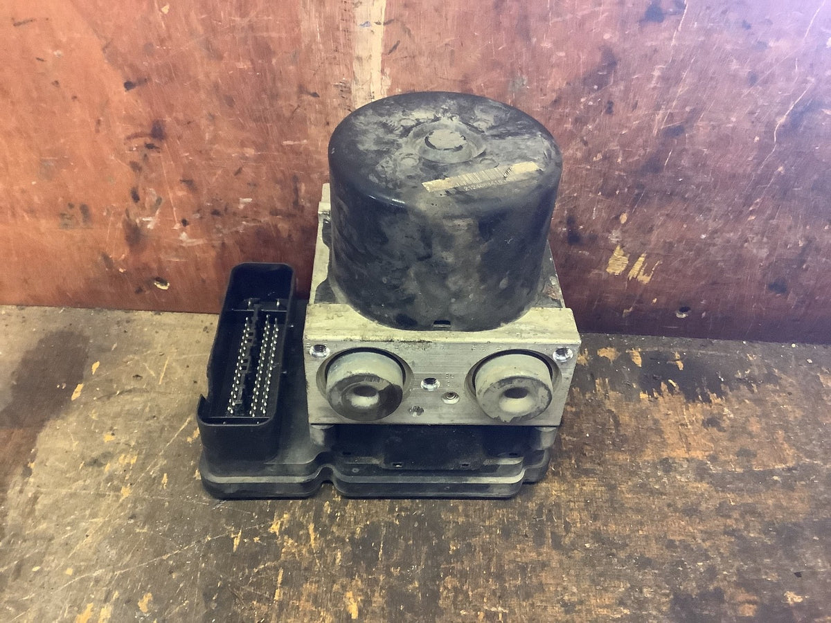 VOLKSWAGEN GOLF MK6 ABS PUMP MODULE  1K0907379AJ 2009 20122