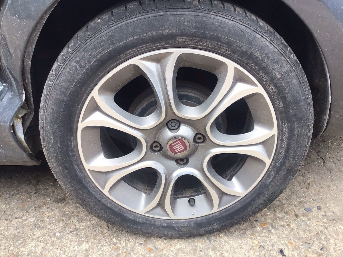 FIAT GRANDE PUNTO ALLOY WHEEL 16" WITH TYRE 195X55X16 2012 20182