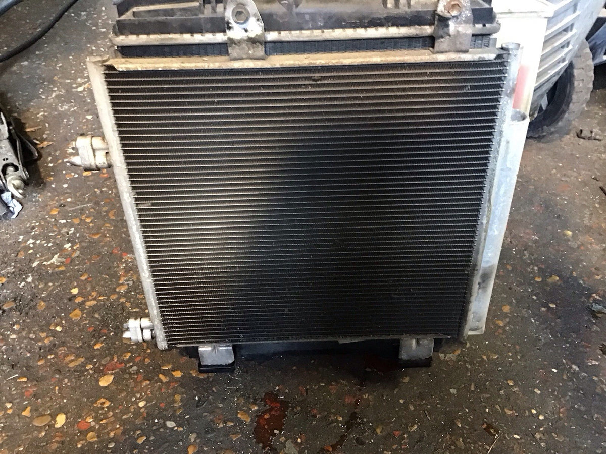 PEUGEOT 108 CITROEN C1 1.0 PETROL COMPLETE RADIATOR FAN 16360 0Q021 A 2015 20228
