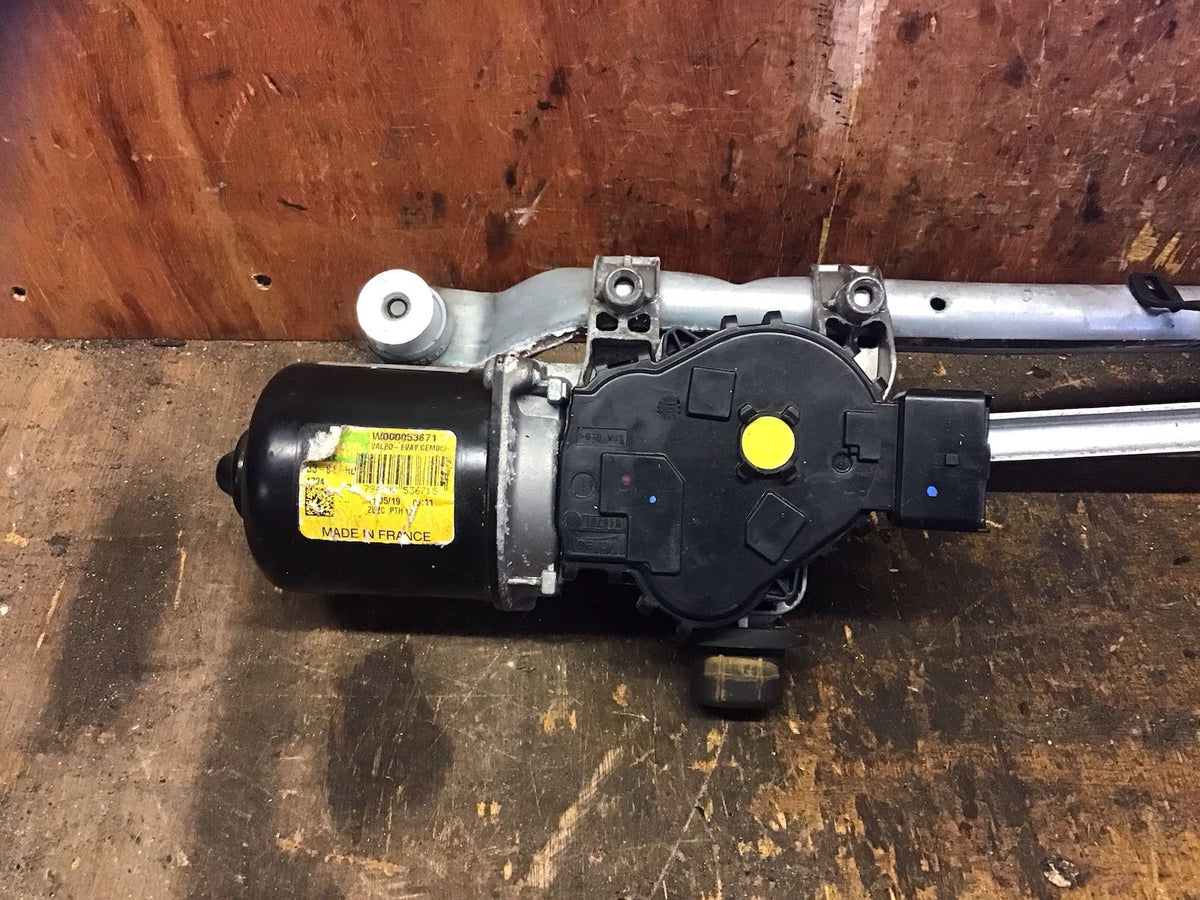 TOYOTA AYGO MK2 FRONT  WIPER MOTOR  85010 0H040 2015 20217