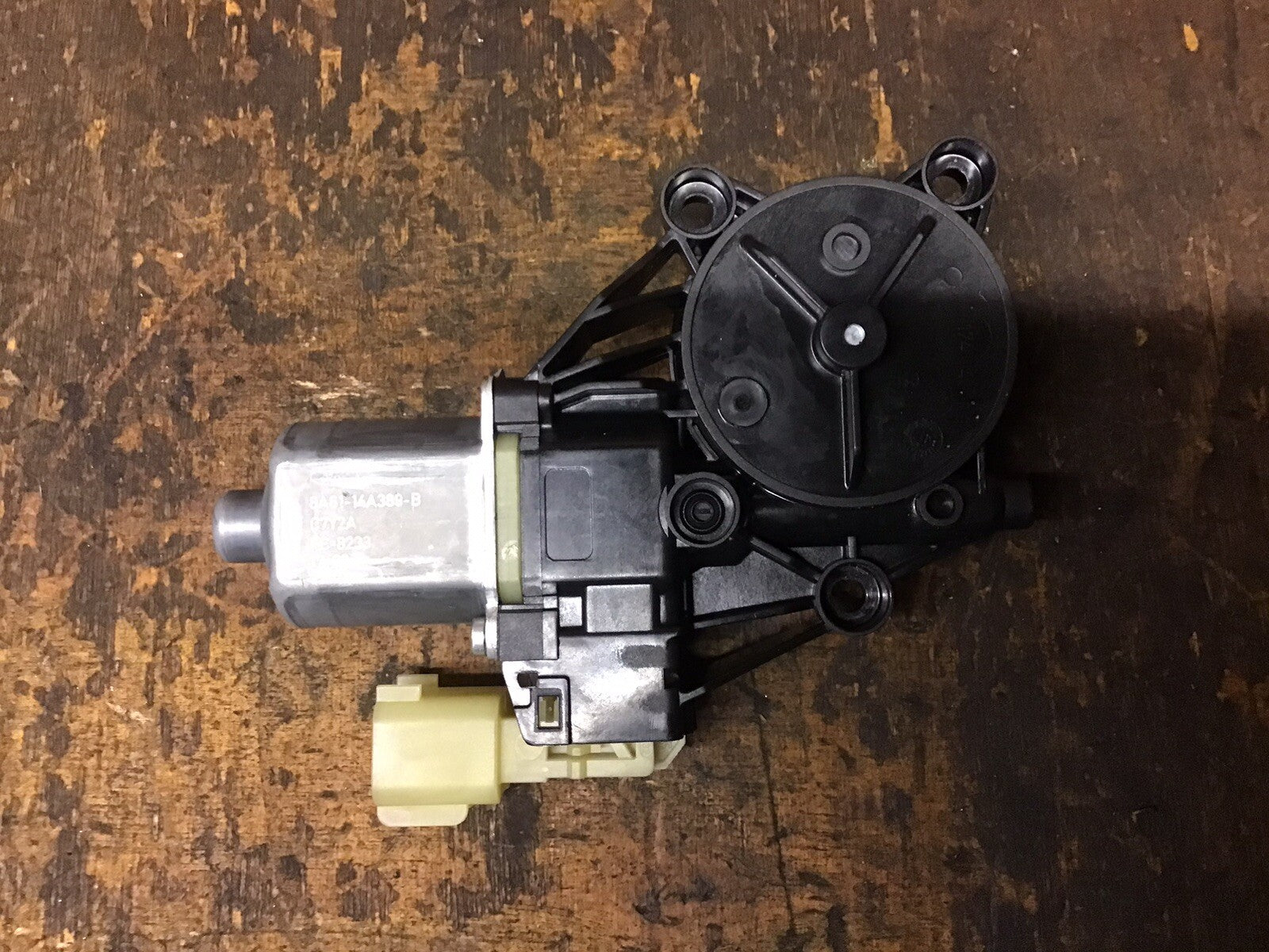 FORD FIESTA MK7.5 WINDOW MOTOR 8A61 14A389 B PASSENGER SIDE 3 DOOR 2013 20171