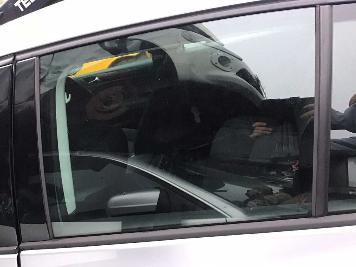 VOLKSWAGEN GOLF MK6 PASSENGER N/S SIDE REAR DOOR WINDOW GLASS 5 DOOR 2009 20122