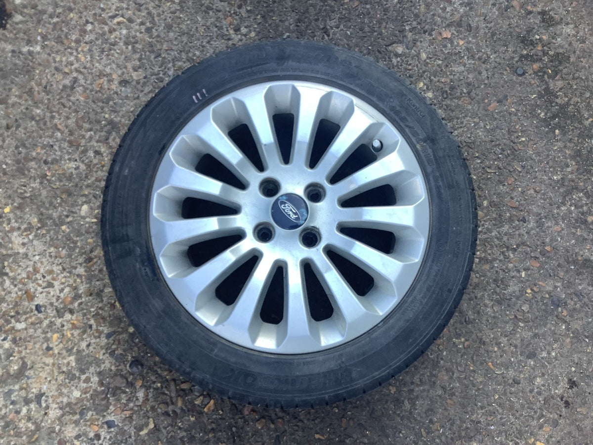 FORD KA MK2 ALLOY WHEEL 15'' TYRE 195X50X15 9S5J 1007 BA 2009 20151