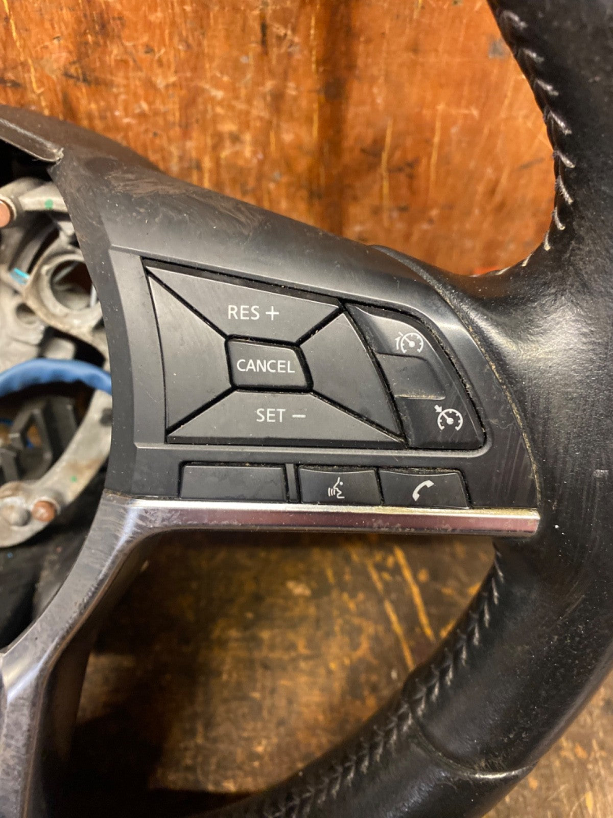 NISSAN QASHQAI J11 STEERING WHEEL  MULTIFUNCTION 34231448 E 2013 20174
