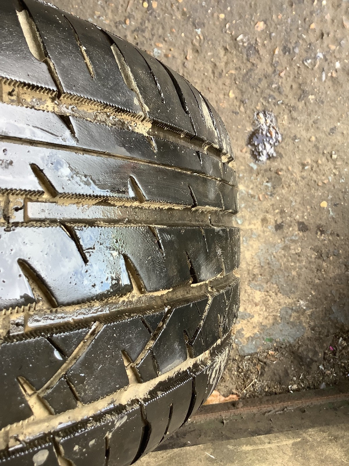 VAUXHALL ASTRA J PETROL ALLOY WHEEL 17"  AND TYRE 215X50X17 0P042 K6 2010 20153
