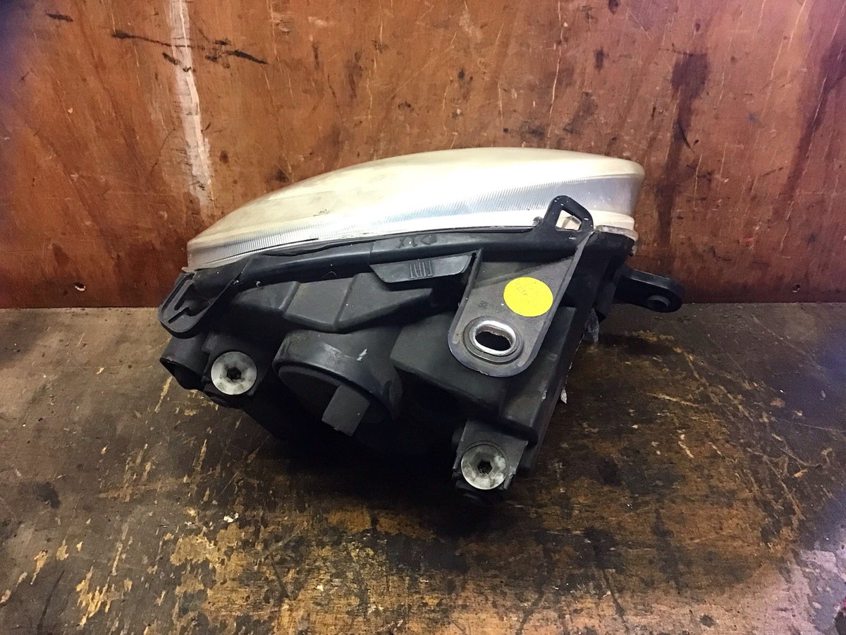FIAT 500 PASSENGERS  SIDE N/S HEADLIGHT HALOGEN 2008 20157