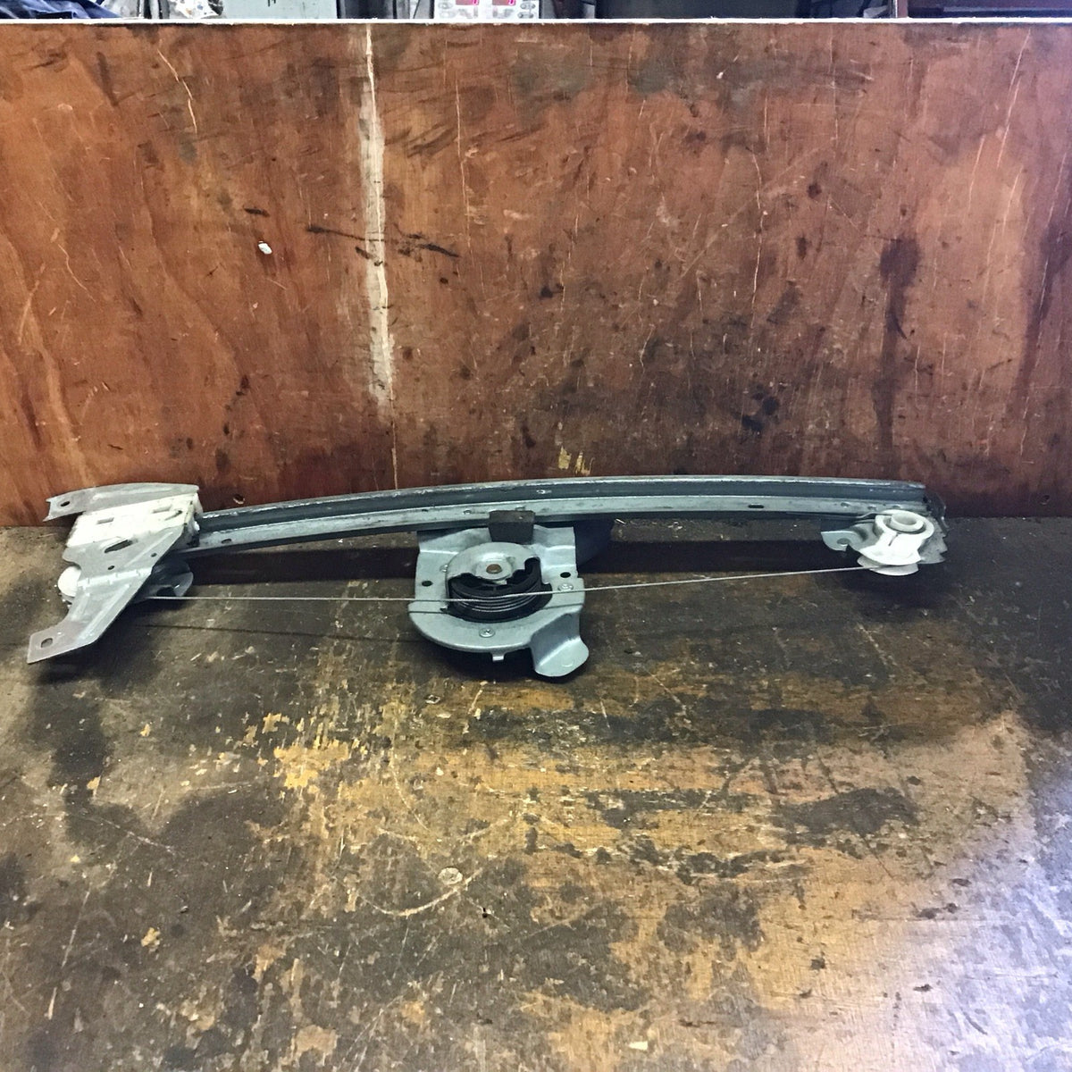 PEUGEOT 107 WINDOW REGULATOR MOTOR PASSENGER'S N/S ELECTRIC 69820 0H020 12 20142