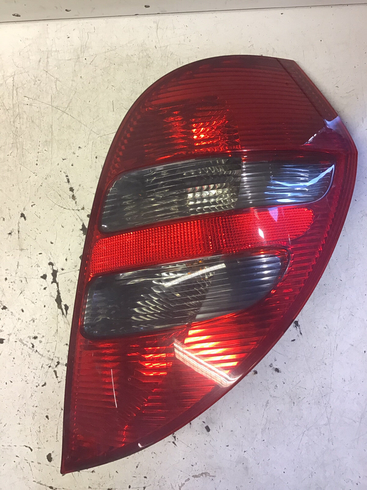 MERCEDES A CLASS W169 DRIVER'S'S SIDE O/S REAR LIGHT CLUSTER 2005 20081