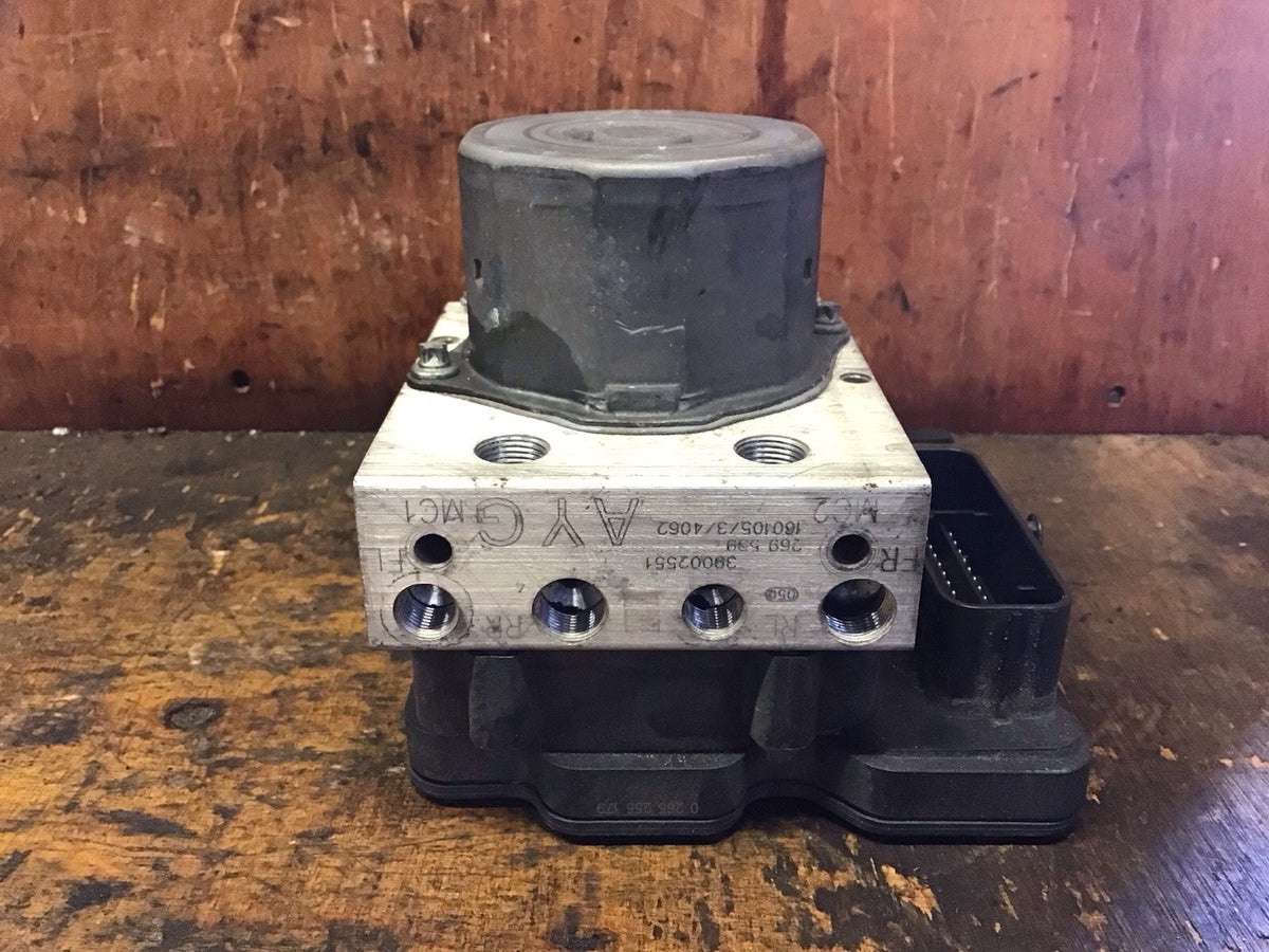 VAUXHALL ADAM ABS PUMP MODULE 39002551 AYG 2695339 2013 20197