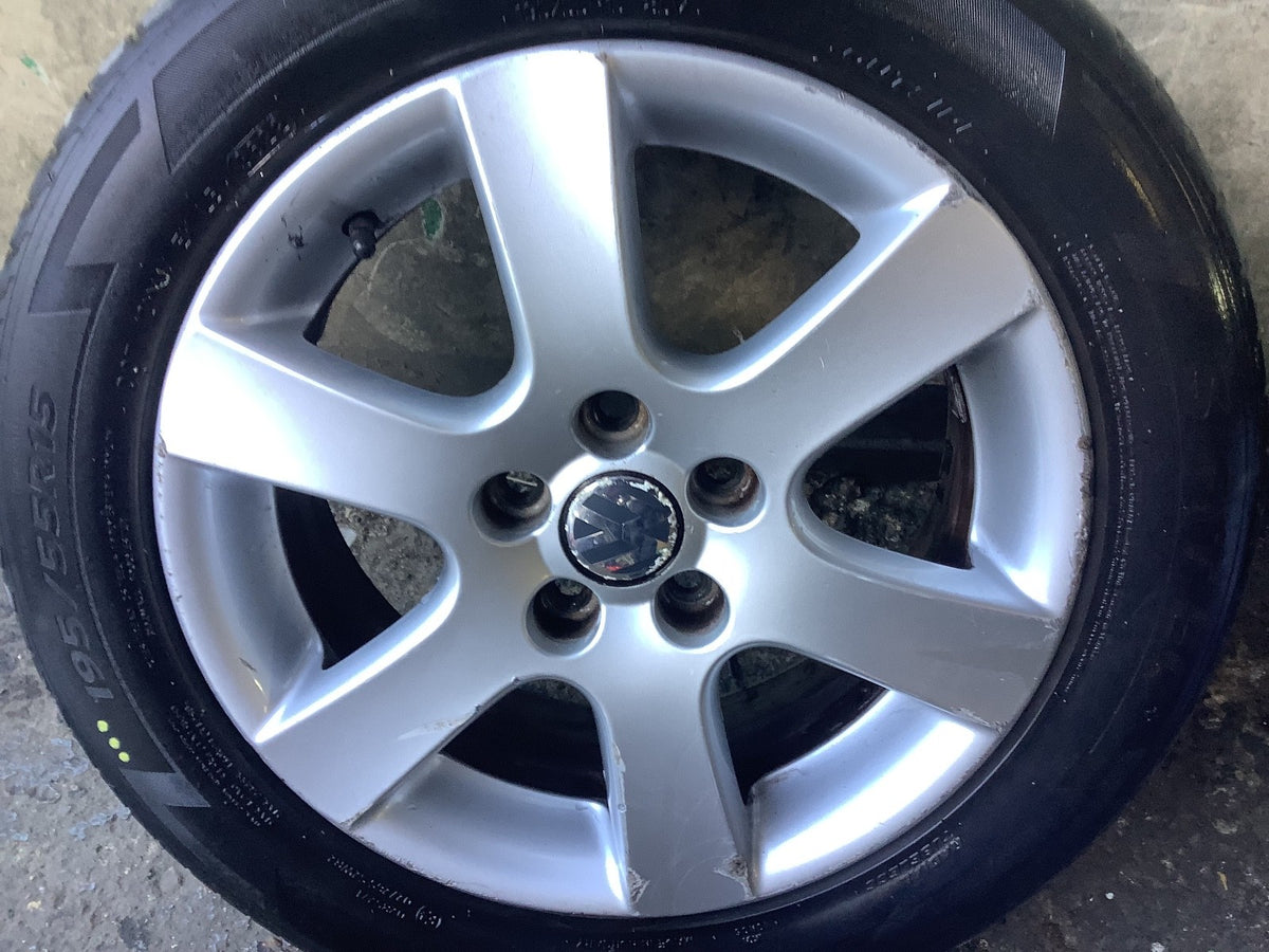 VOLKSWAGEN POLO 9N3 ALLOY WHEEL 15'' 6Q0601025R WITH TYRE 195X55X15 2005 20093