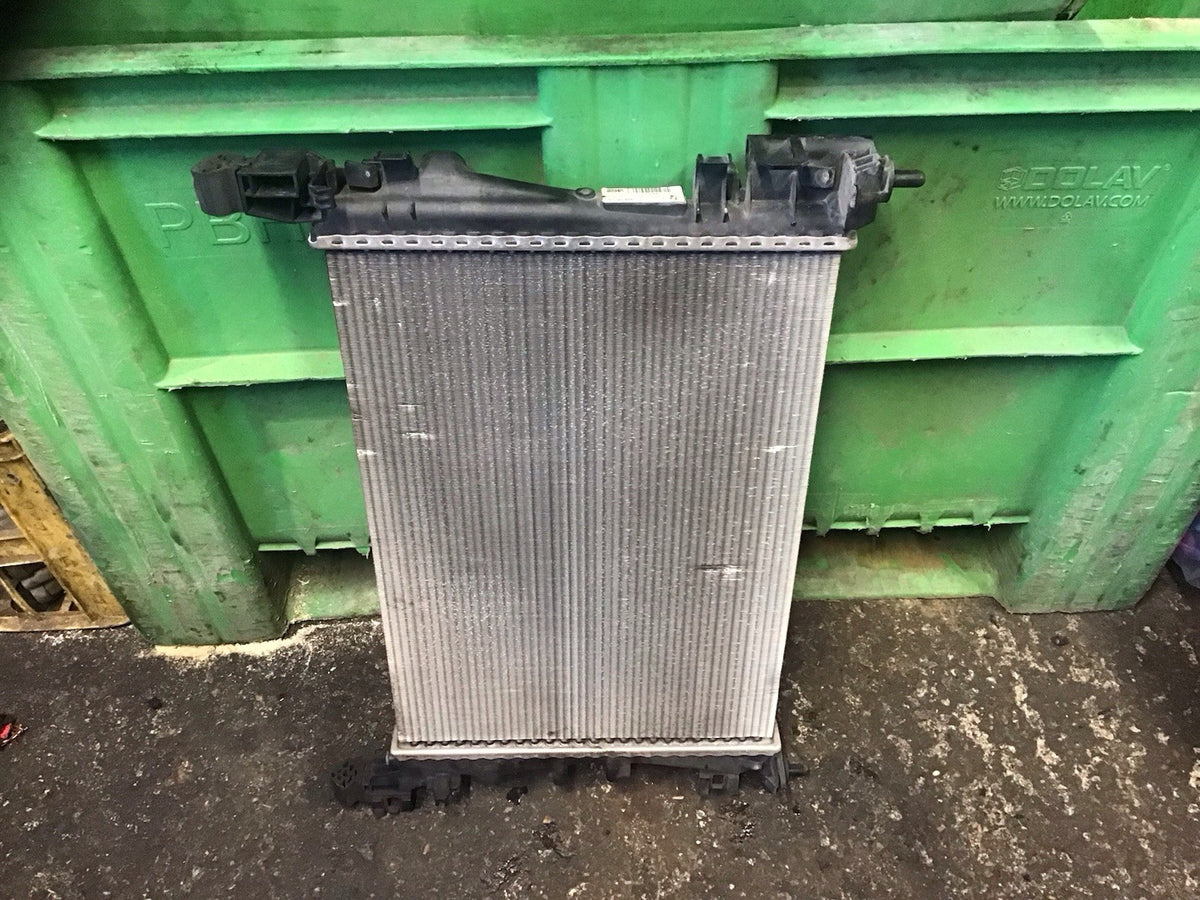 VAUXHALL CORSA D 1.2 1.4 PETROL RADIATOR 55701408 Z12XEP 06 107
