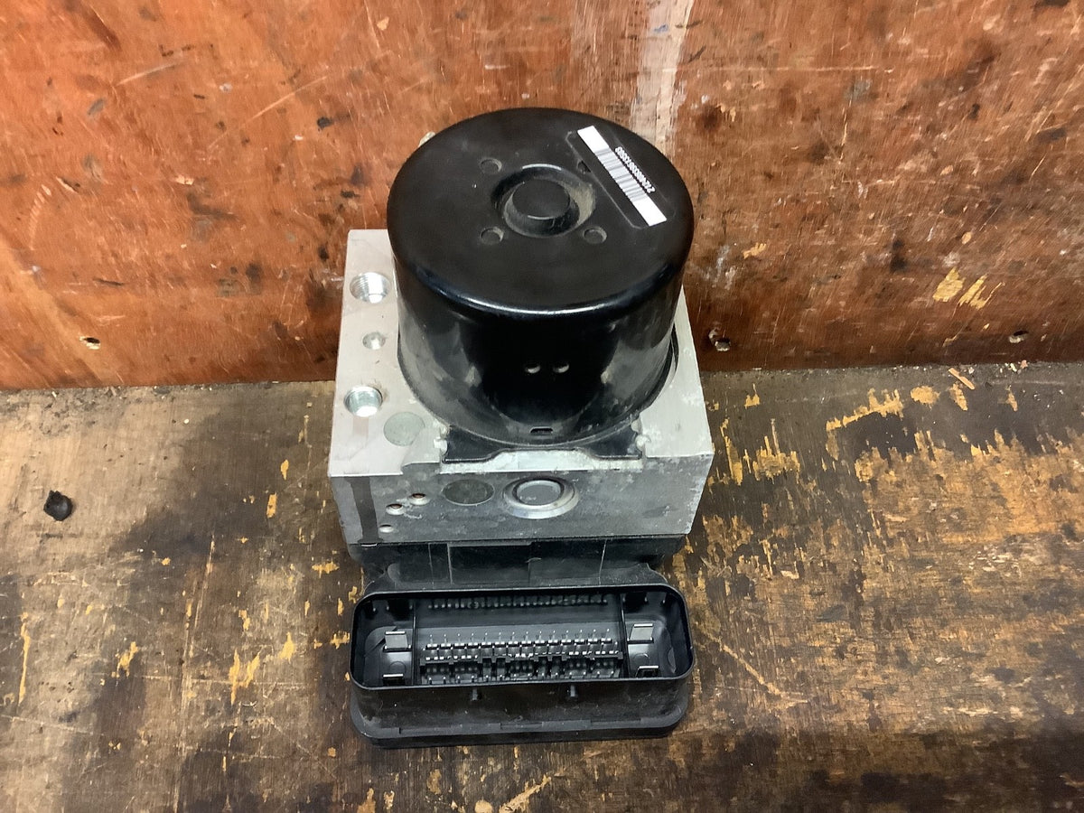 FORD FOCUS MK3 ABS PUMP MODULE BV61 2C405 AE  2011 20183