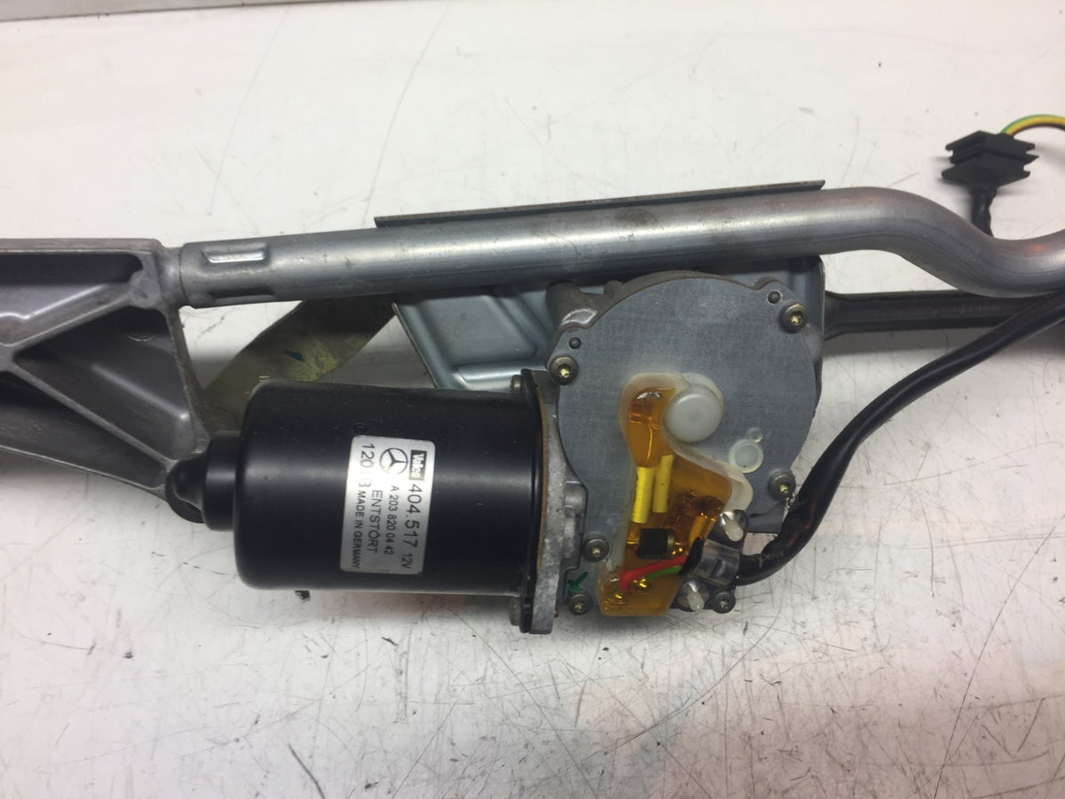 MERCEDES C CLASS W203  WIPER MOTOR WITH LINKAGES A2038200442 404.517 2001 20072