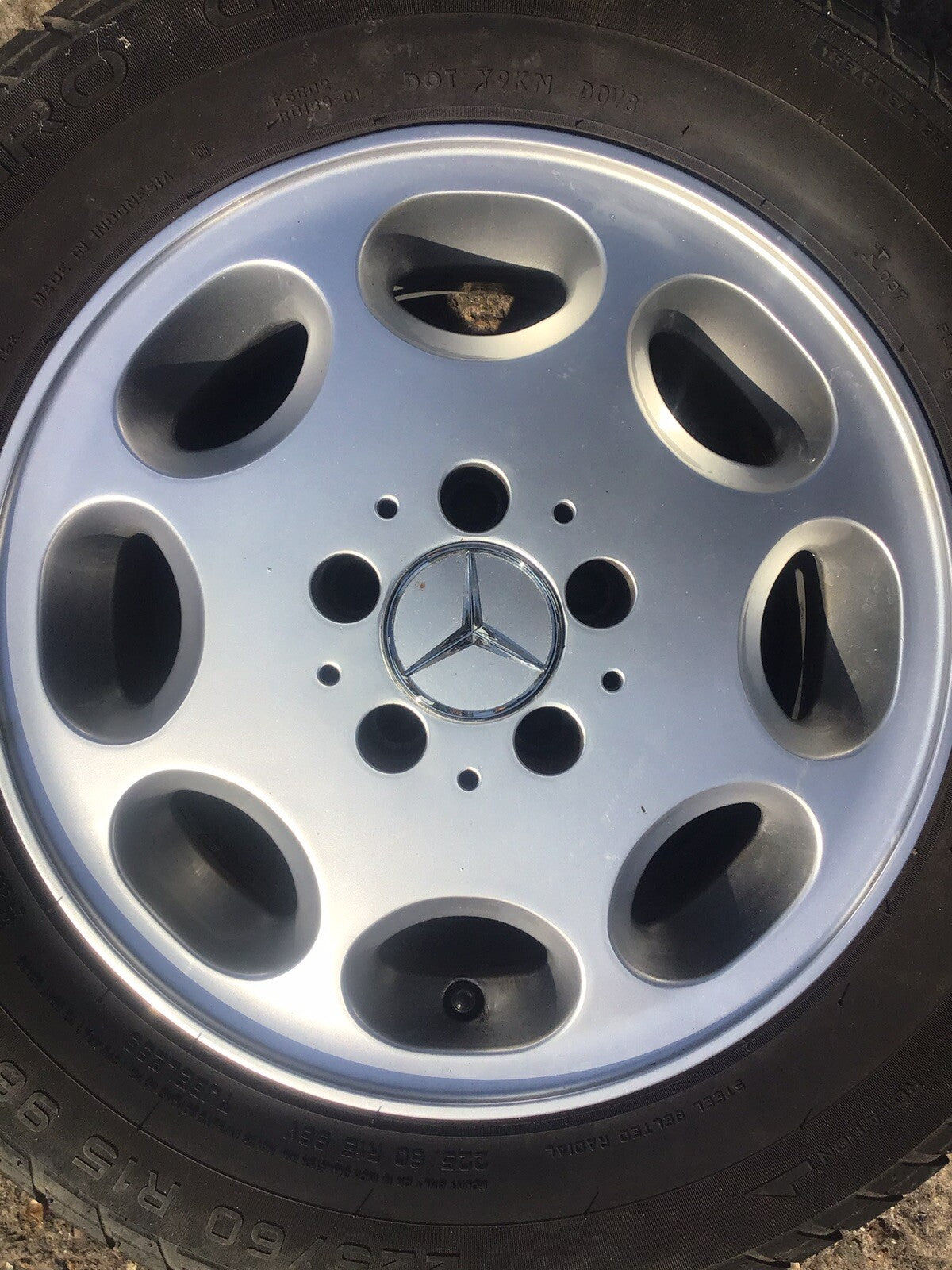 MERCEDES S CLASS W126 ALLOY WHEEL 15'' TYRE 8 HOLE 225X60X15 1980 19914