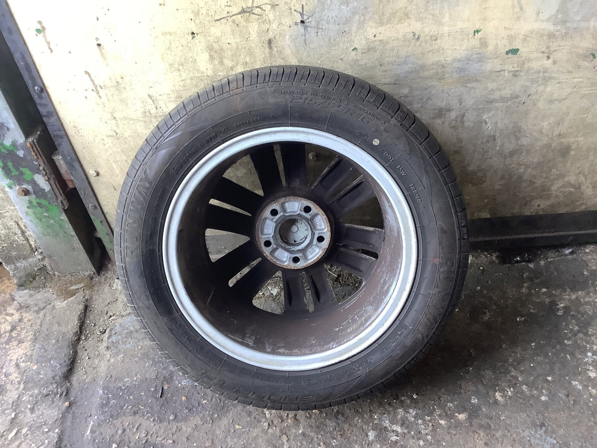 VOLKSWAGEN EOS ALLOY WHEEL 16" 3G0601025AF WITH TYRE 215X55X16 2007 20146