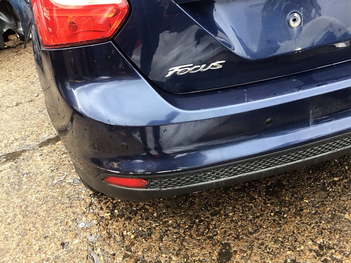 FORD FOCUS MK3 REAR BUMPER INK BLUE METALLIC HATCHBACK 2011 20145