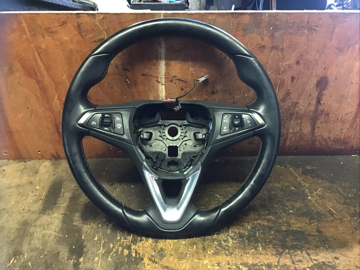 VAUXHALL CORSA E DRIVER'S STEERING WHEEL LEATHER 39035999 2015 20191
