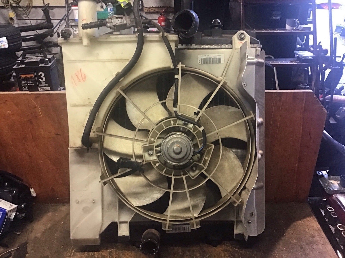 CITROEN C1 PEUGEOT 107 AYGO 1.0 PETROL RADIATOR FAN 16360 0Q010 00 2005 20146