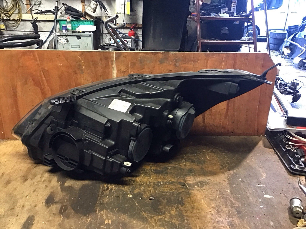 FORD TRANSIT CUSTOM  HEADLIGHT O/S DRIVERS SIDE BK21 13W029 AJ  2012 20186