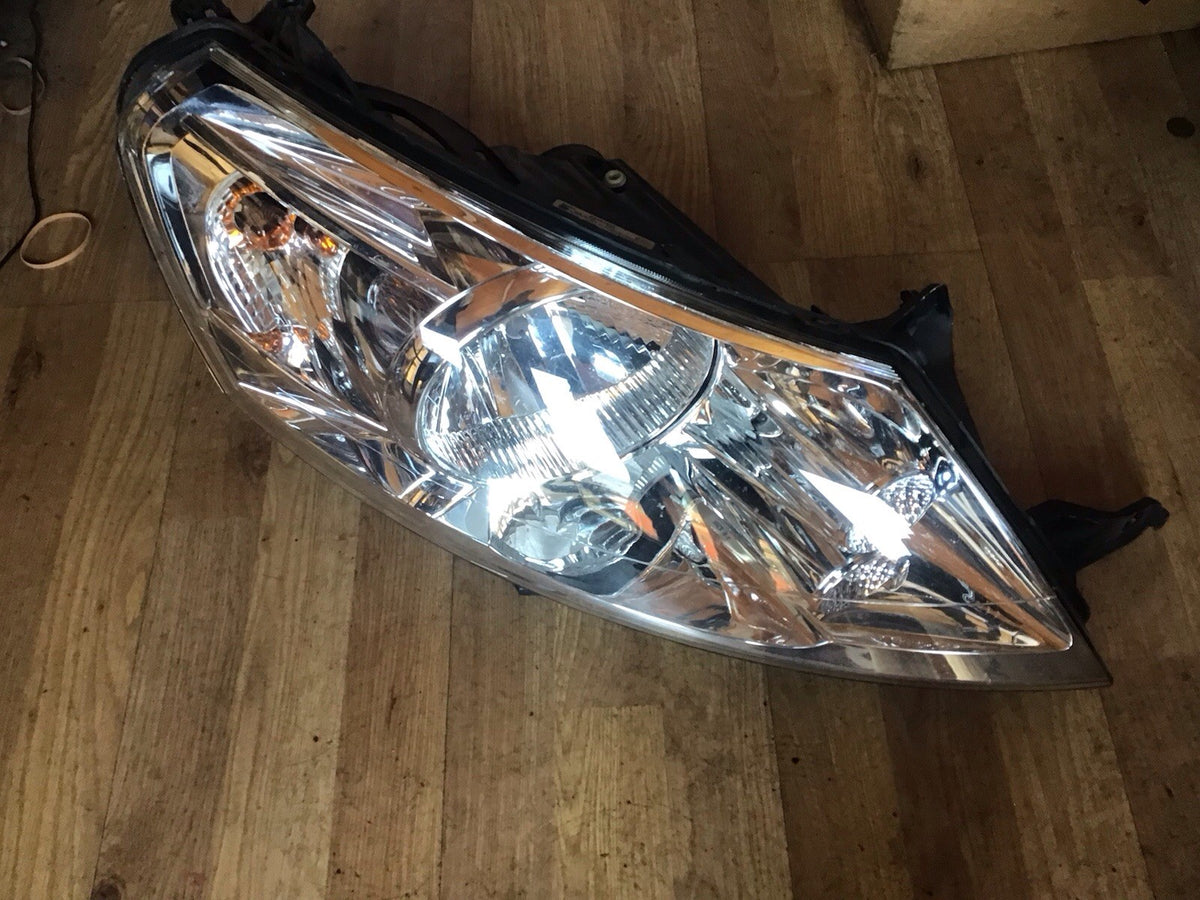 PEUGEOT EXPERT DRIVER'S SIDE HEADLIGHT 89902606 2007 20160