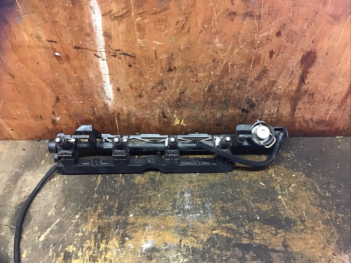 FORD FIESTA MK7 1.25 PETROL INJECTOR RAIL  98AG 14A390 LB 2009 20152