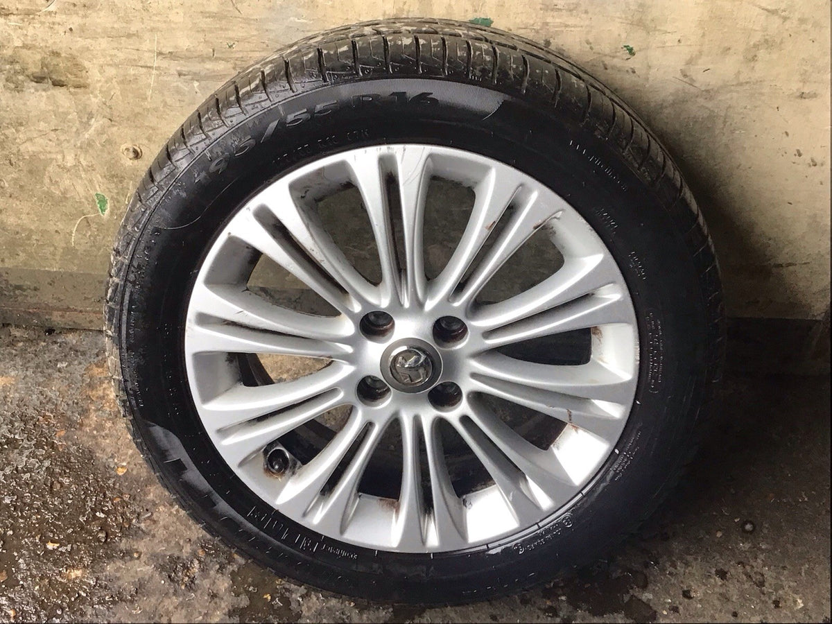 VAUXHALL CORSA ALLOY WHEEL 16'' 13298019 AND TYRE 195X55X16 2006 20142