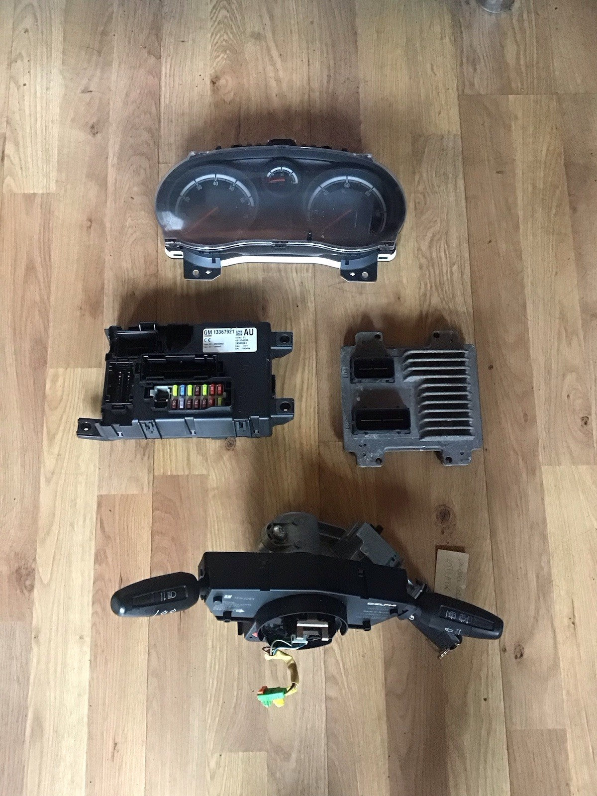VAUXHALL CORSA D 1.4 PETROL ECU KIT 55582039 AA24 2010 20140