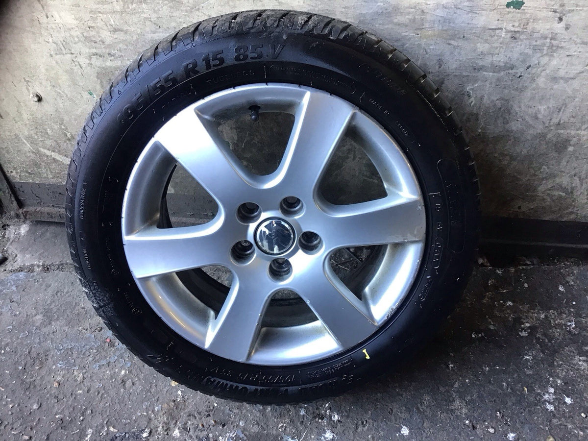 VOLKSWAGEN POLO 9N3 ALLOY WHEEL 15'' 6Q0601025R WITH TYRE 195X55X15 2005 20092