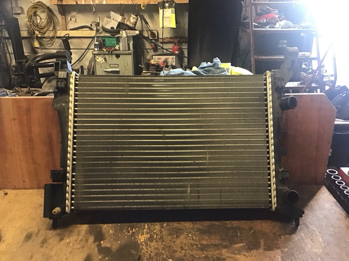 VAUXHALL CORSA D 1.2 1.4 PETROL RADIATOR 55701408 06 101