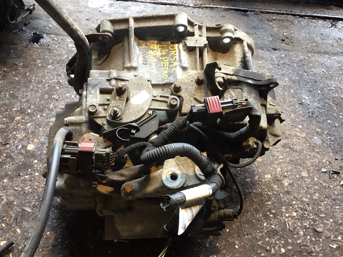 VAUXHALL CORSA C 1.4 AUTOMATIC GEARBOX 338TF 78000 MILES  2001 20066