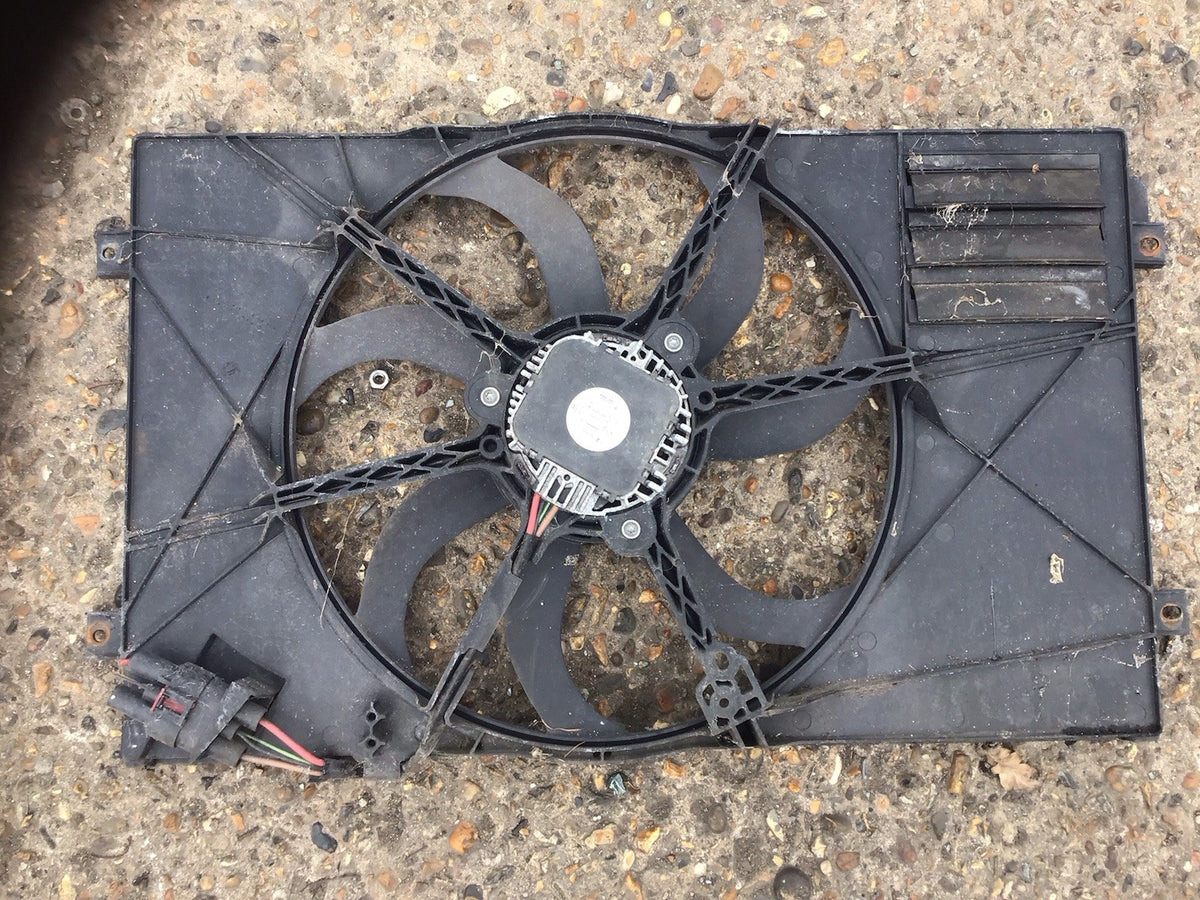 VOLKSWAGEN GOLF MK5 1.6 TDI RADIATOR COOLING FAN COWLING 1K0959455DM 2007 20134
